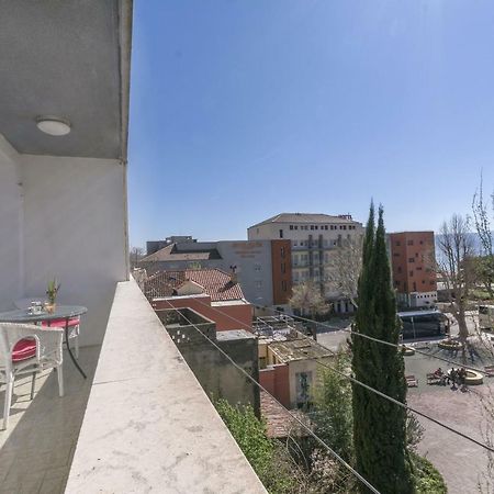 Apartment Nansy Omis Bagian luar foto