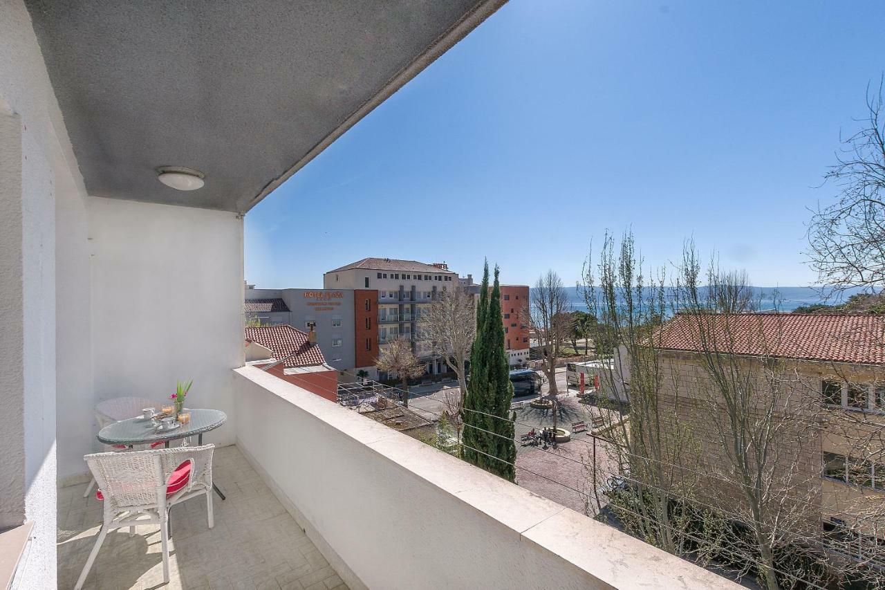 Apartment Nansy Omis Bagian luar foto